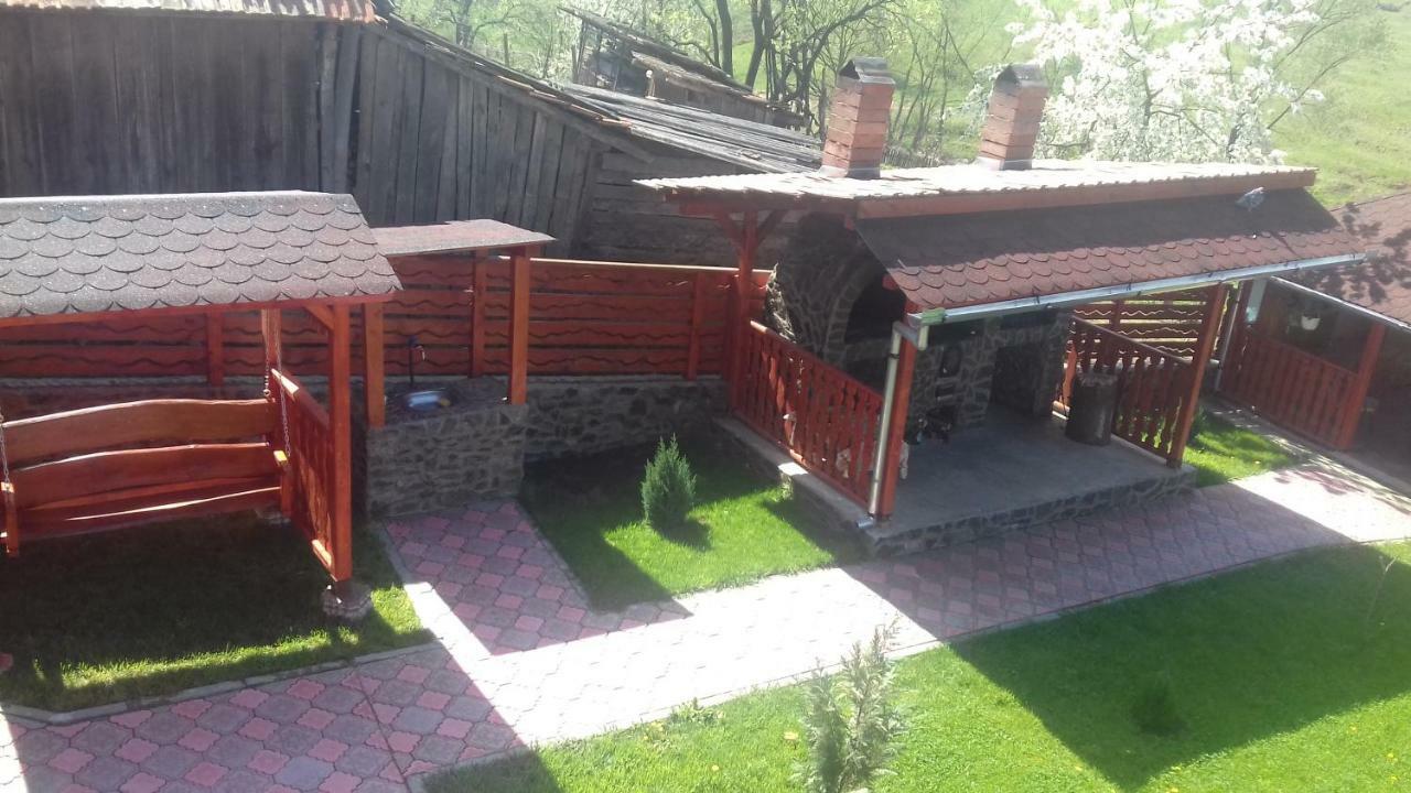 Casa Leonardo Hotel Hátszeg Kültér fotó